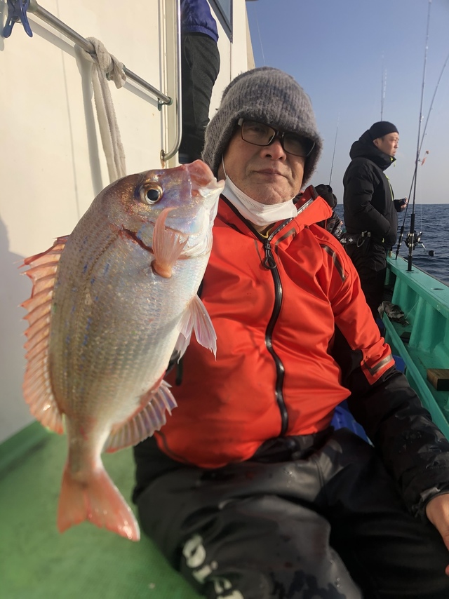 ヒラメ3 12kg 5匹 の釣果 21年1月16日 植田丸 茨城 鹿嶋旧港 船釣り予約 キャスティング船釣り予約