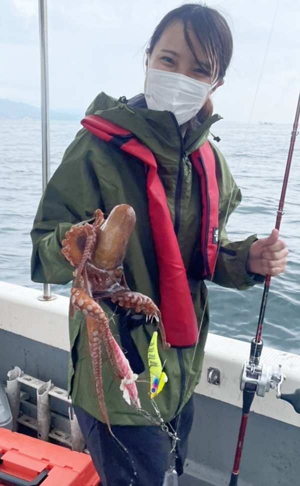 タコ2 kg 11匹 の釣果 21年6月13日 リタックル 兵庫 明石港 船釣り予約 キャスティング船釣り予約