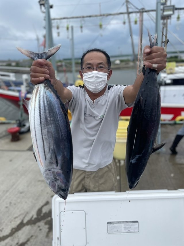 カツオ4 00kg 10匹 の釣果 21年7月11日 日立丸 茨城 日立港第五埠頭 船釣り予約 キャスティング船釣り予約
