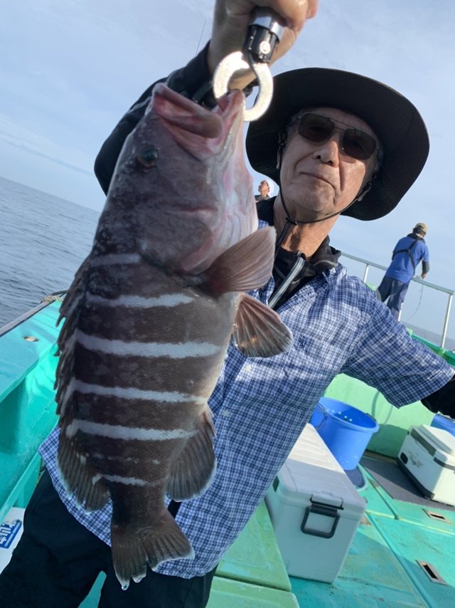 マダイ1 00kg 1匹 の釣果 21年8月26日 植田丸 茨城 鹿嶋旧港 船釣り予約 キャスティング船釣り予約