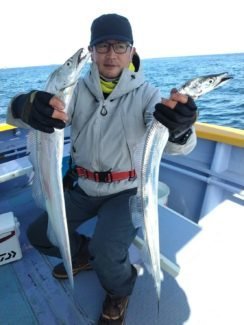 タチウオ113cm 8匹 の釣果 22年3月21日 宮川丸 千葉 木更津港 船釣り予約 キャスティング船釣り予約