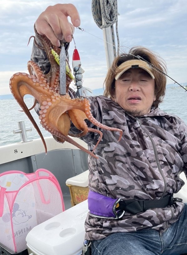 タコ2 60kg 7匹 の釣果 22年5月15日 リタックル 兵庫 明石港 船釣り予約 キャスティング船釣り予約