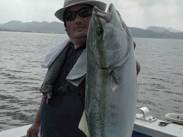 ◇午前◇アジの泳がせ釣りで狙う「ワラサ・ブリ」釣りプラン★1,000円OFFでご提供★