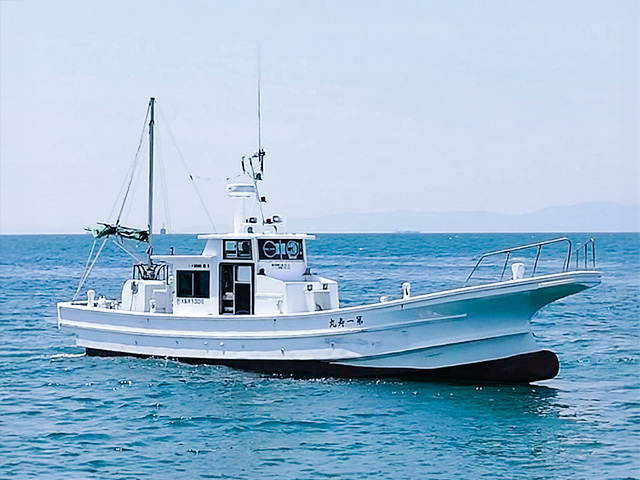★平日は3名から★銀色に輝く人気魚!タチウオ釣りプラン