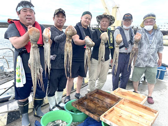【船釣り角田】人気のタコ釣り