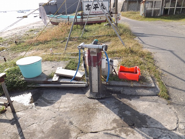 【志平丸】待合所前に水道があります。