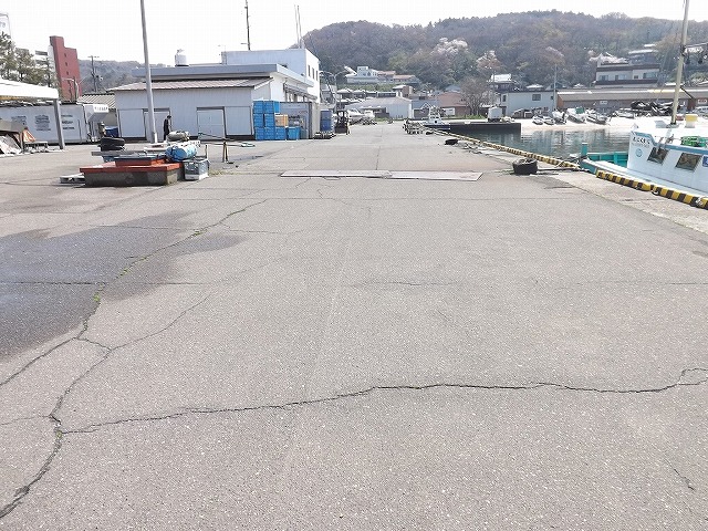 【なかくに丸】駐車場は船着場前
