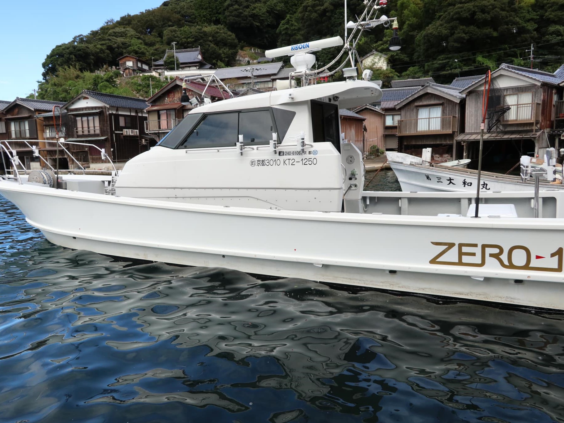【ZERO-1 FISHING SERVICE】左側より
