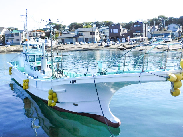 【健海丸】右斜め前方より