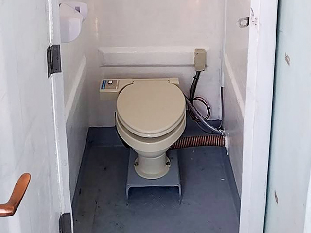 【海心丸】個室トイレ