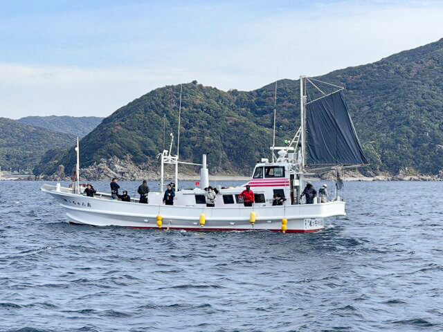 【松っちゃん丸】左側より