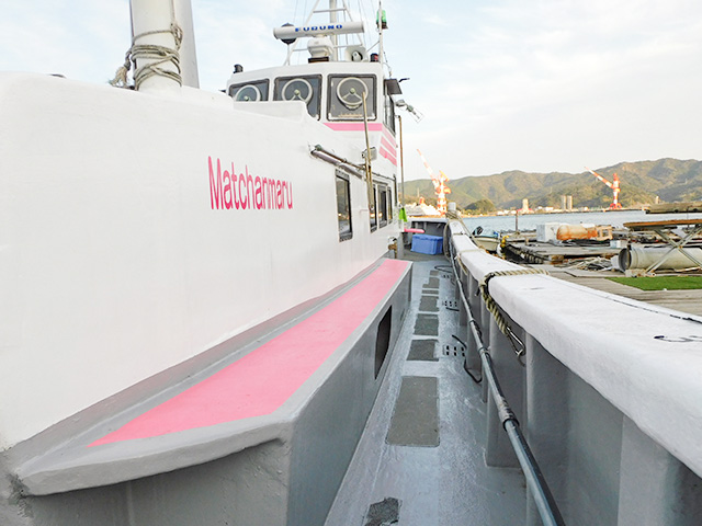 【松っちゃん丸】左側