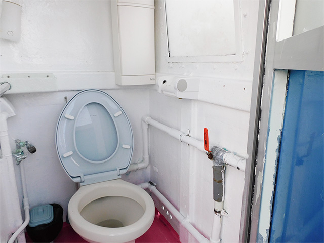 【松っちゃん丸】個室トイレ