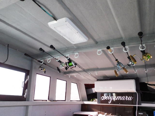 【せいゆう丸】前方キャビン