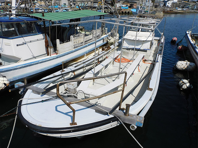 【橘丸】左斜め前方より(別船)