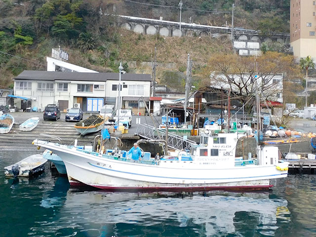 【瀬戸丸】左側より